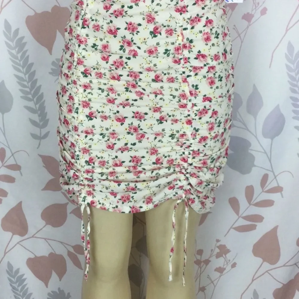 Juniors' Almost Famous Short Sleeve Emma‎ Ruched Mini Dress Sz Med